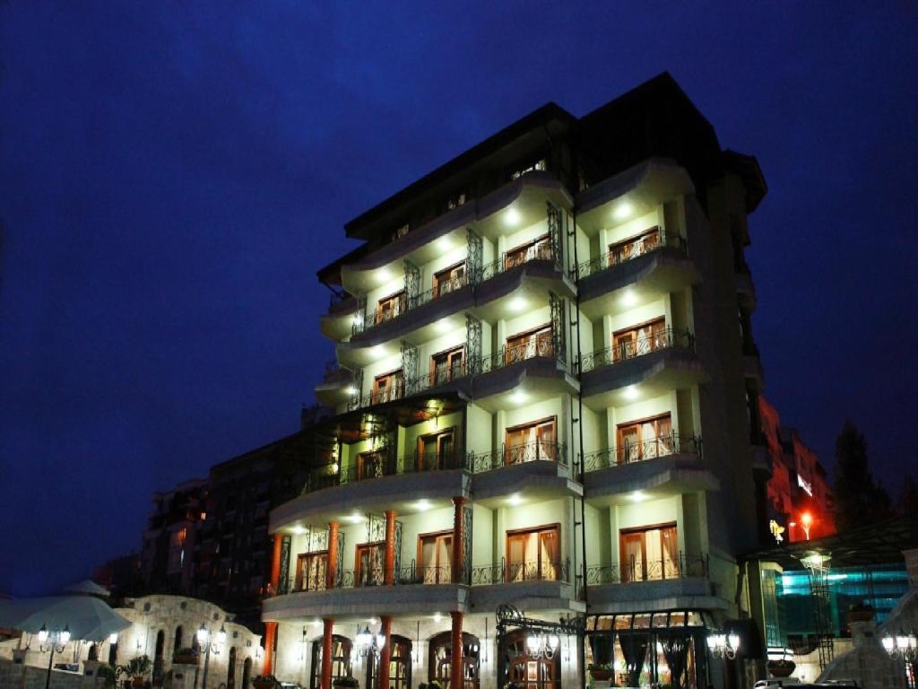 Dinasty Hotel Tirana Extérieur photo