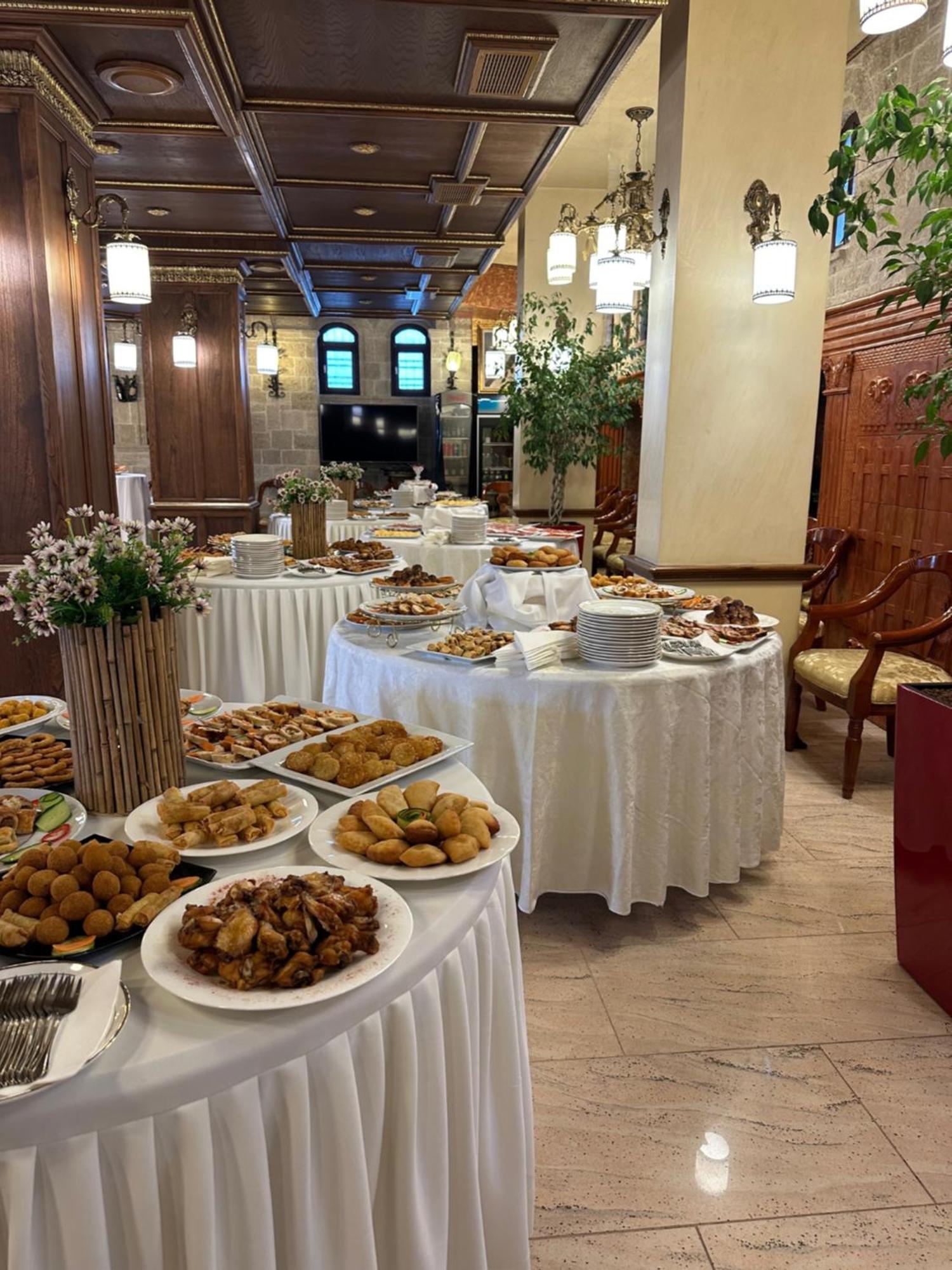 Dinasty Hotel Tirana Extérieur photo