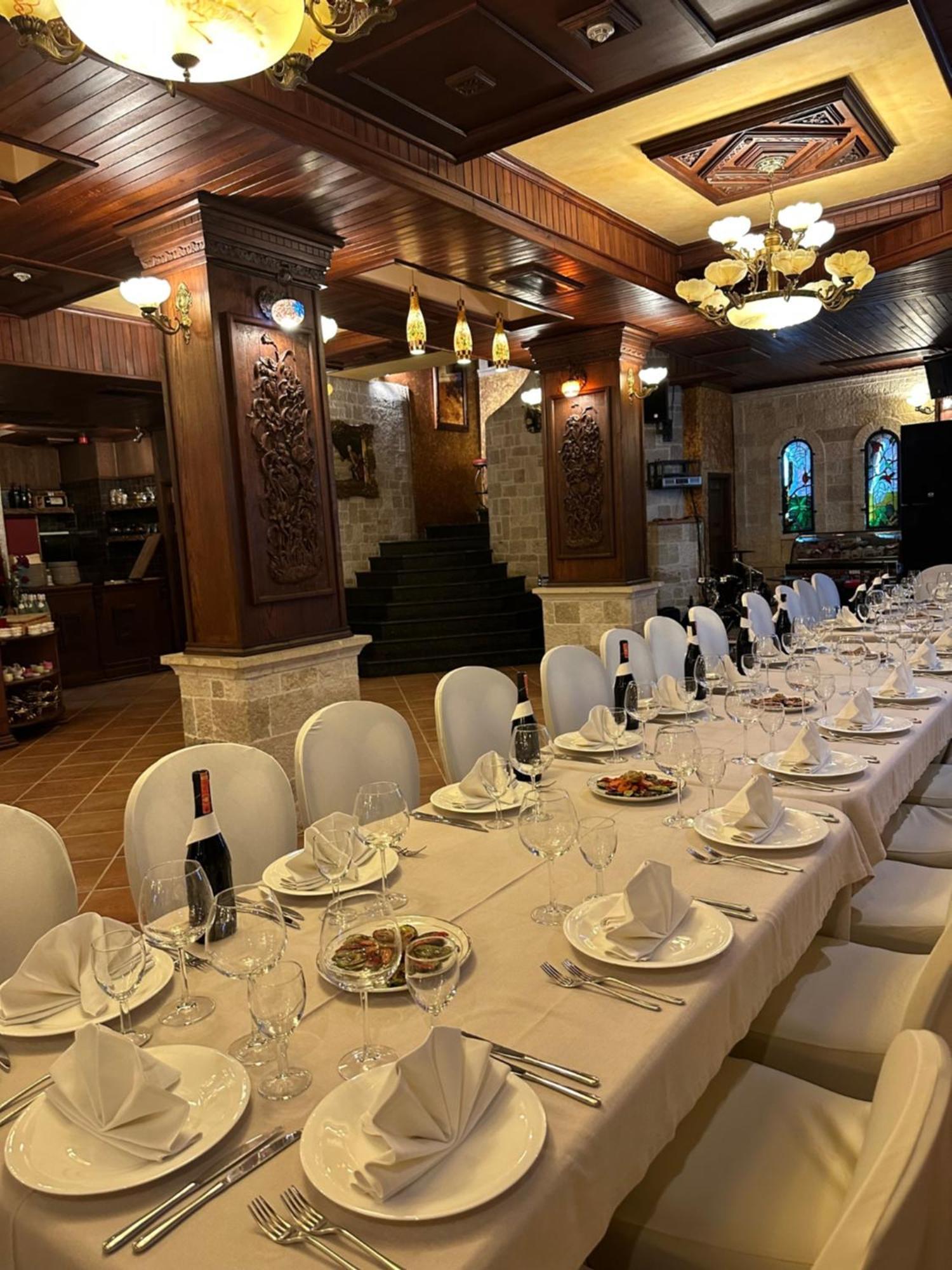 Dinasty Hotel Tirana Extérieur photo