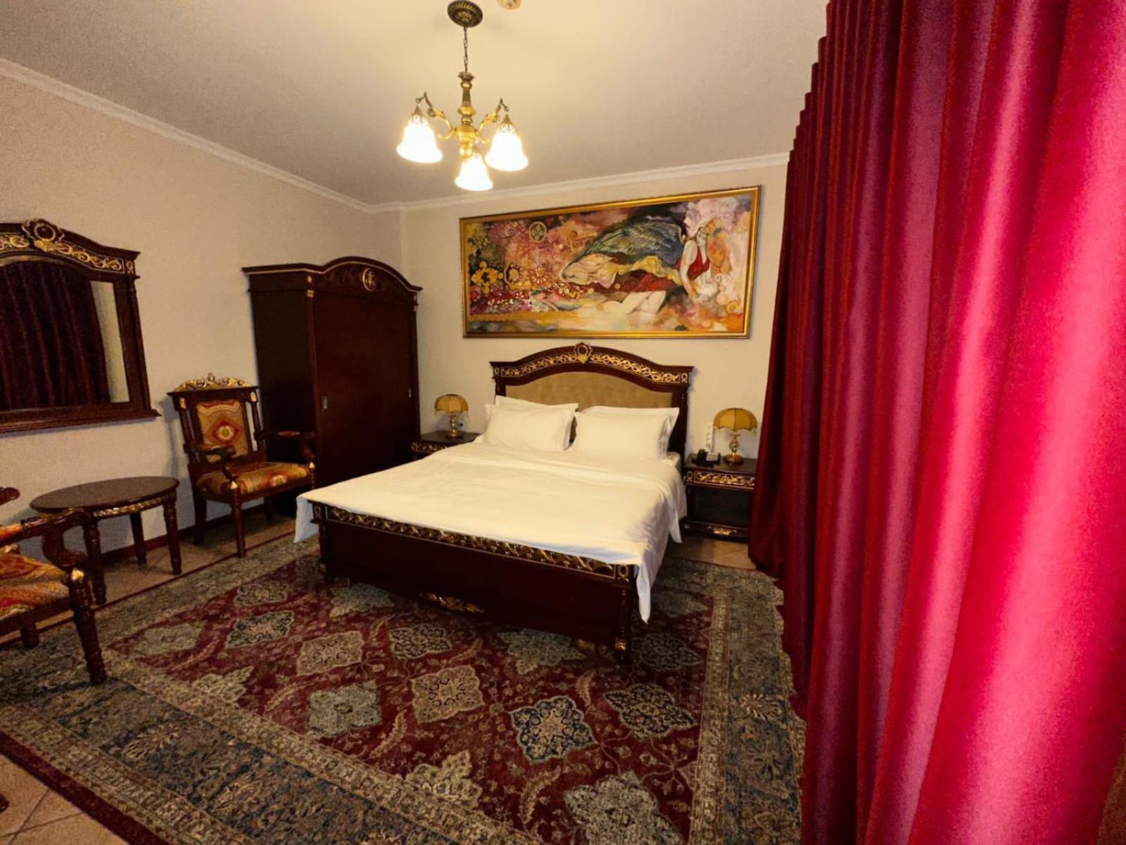 Dinasty Hotel Tirana Extérieur photo